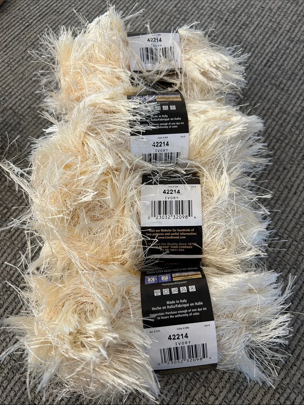 Lion brand Fun Fur Eyelash Yarn NEW x6 skeins ivory (2 dye 2584; 4 dye 42214)